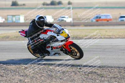 media/Feb-05-2023-Classic Track Day (Sun) [[c35aca4a42]]/Group 2/session 4 turn 4/